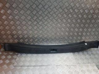 накладка внутренняя на заднюю панель кузова Audi A8 D2/4D 1998, 4D0863485B