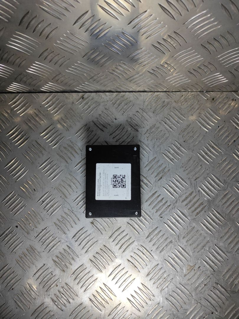 Блок управления бесключевым доступом Audi A6 4F/C6 2006, 2.4 л., i, BDW, бензин, вариатор, чёрный, седан, передний привод, правый руль, 4F0910335 - фото №1