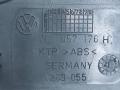 накладка на торпедо (консоль) Volkswagen Touareg 1 поколение [рестайлинг] 2007, 2.5 л., TDi, BPE, дизель, АКПП, чёрный, внедорожник 5 дв., полный привод, правый руль, 7L6857176H - фото №3