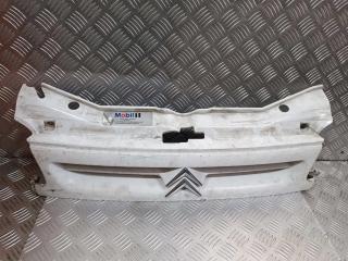 решетка радиатора Citroen Berlingo 1 поколение (M49) 1999, 9618254877