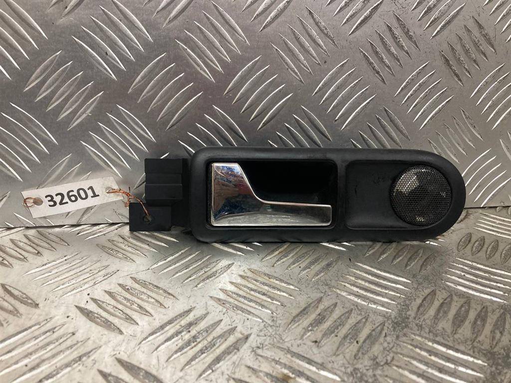 ручка внутренняя задняя левая Volkswagen Golf 4 поколение 2001, 1J0839113B - фото №1