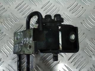 петля двери Audi A6 4B/C5 1999, 4B0833411E