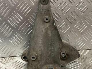 кронштейн КПП Audi A4 B6 2004, 3.0 л., i, бензин, 8D0399113AT