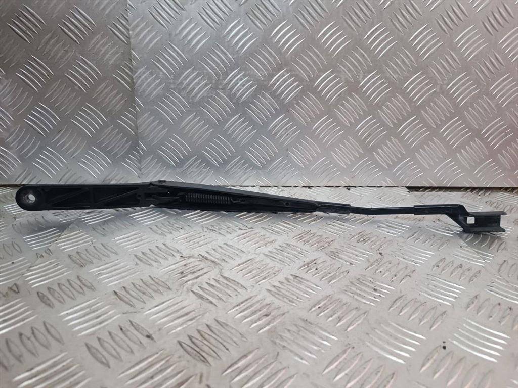 щеткодержатель (поводок стеклоочистителя, дворник) Volkswagen Passat B6 2009, 3C2955410C - фото №1