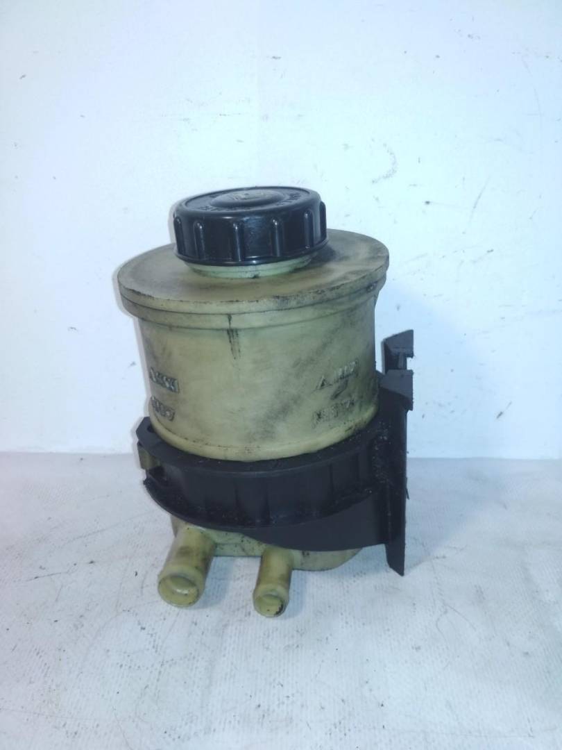 бачок гидроусилителя Renault Scenic 1 поколение 1997, 1.9 л., DTi, дизель, 7700795347 - фото №1