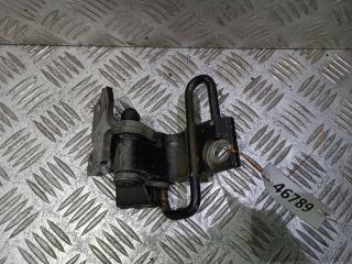 петля двери Volkswagen Passat B6 2007, 2.0 л., TDi, BMR, дизель, 6МКПП, чёрный, седан, передний привод, правый руль, 3C0831412C