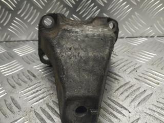 кронштейн КПП Audi A4 B5 1998, 1.8 л., i, бензин, 8D0399113AB