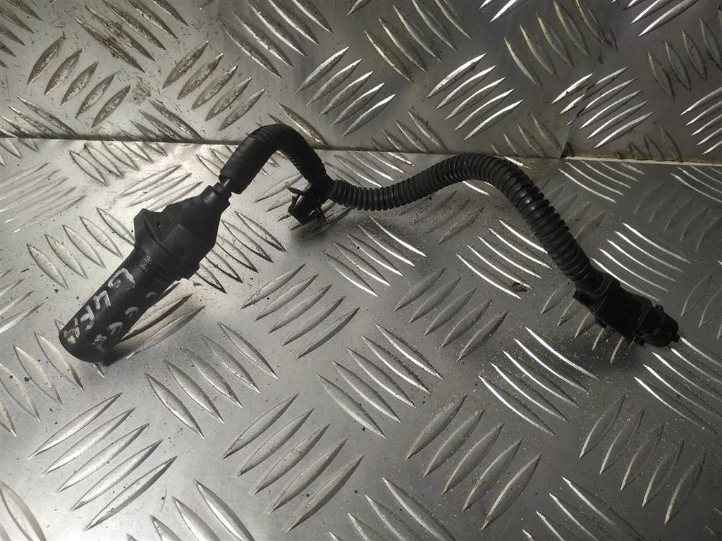 датчик коленвала Kia Ceed 1 поколение 2008, 1.4 л., i, бензин, 391802B000 - фото №1