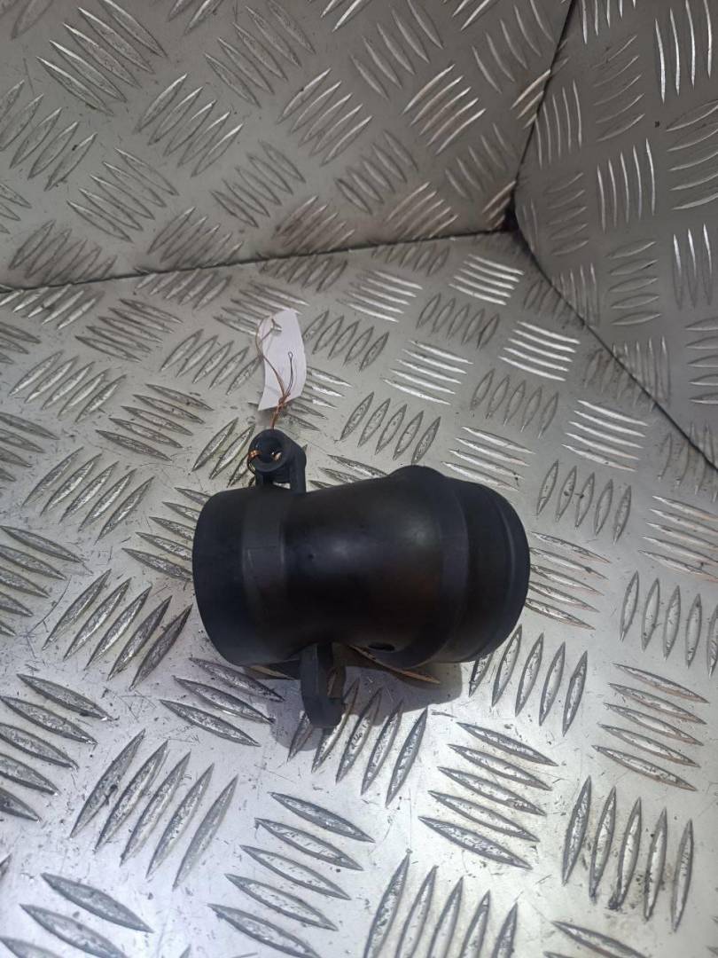 патрубок турбины Volkswagen Passat B6 2009, 2.0 л., TDi, дизель, 3C0129635 - фото №1