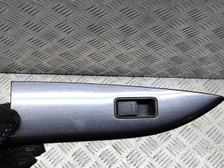 кнопка стеклоподъемника двери задней левой Mazda 6 GG 2002, универсал, GP9A685L6