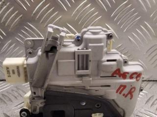 замок двери передней правой Audi A6 4F/C6 2006, 4F2837016