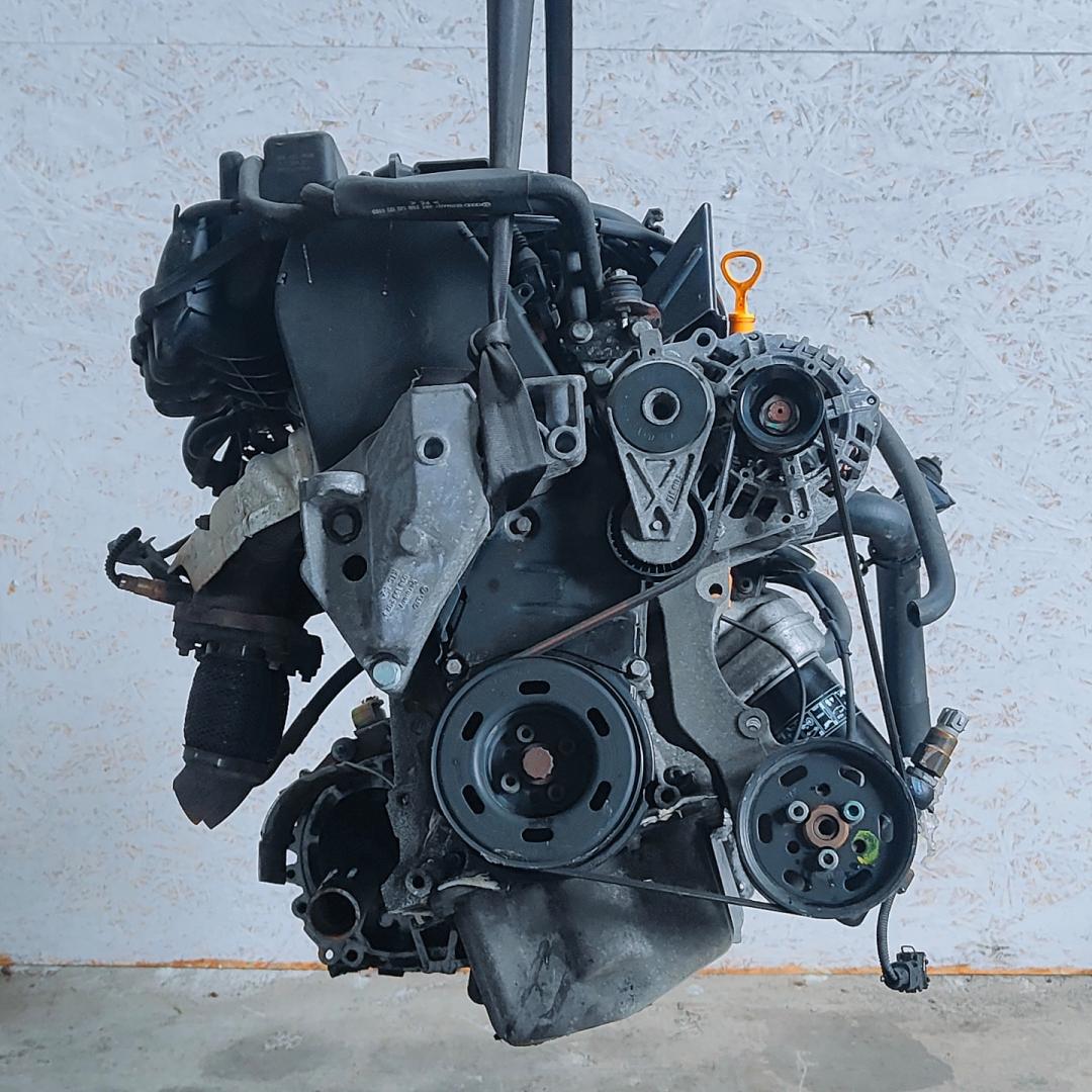 двигатель Volkswagen Golf 4 поколение 1999, 1.6 л., i, AKL, бензин, 5МКПП, передний привод, AKL, AKL - фото №1