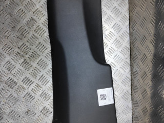 обшивка стойки центральной левой Volkswagen Passat B6 2009, 2.0 л., TDi, CBAA, дизель, 6МКПП, серебристый, седан, передний привод, правый руль, 3C0867291