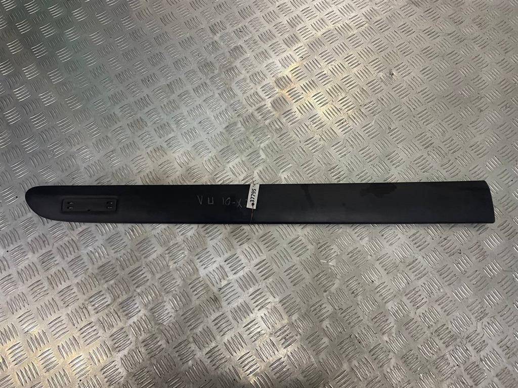 молдинг двери передней левой Citroen Xsara 1 поколение 1998, 9622691177 - фото №1