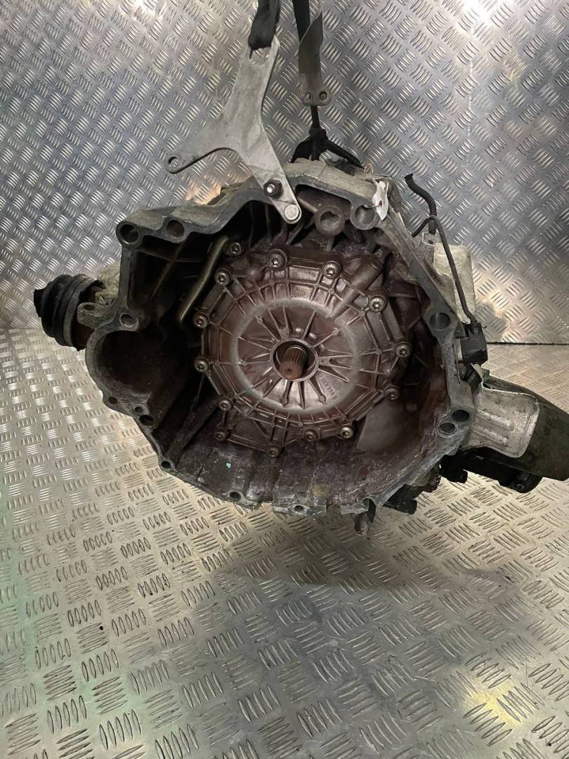 КПП автоматическая (АКПП) Audi A4 B6 2003, 2.4 л., i, BDV, бензин, АКПП, передний привод, GHT - фото №1