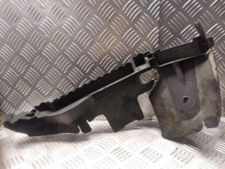 воздуховод (дефлектор) радиатора Audi A6 4F/C6 [рестайлинг] 2008, 3.2 л., FSI, бензин, АКПП, 4F0121284C