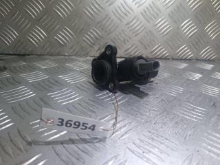 фланец (тройник) системы охлаждения Volkswagen Golf 5 поколение 2007, 2.0 л., FSI, бензин, 06F121131C