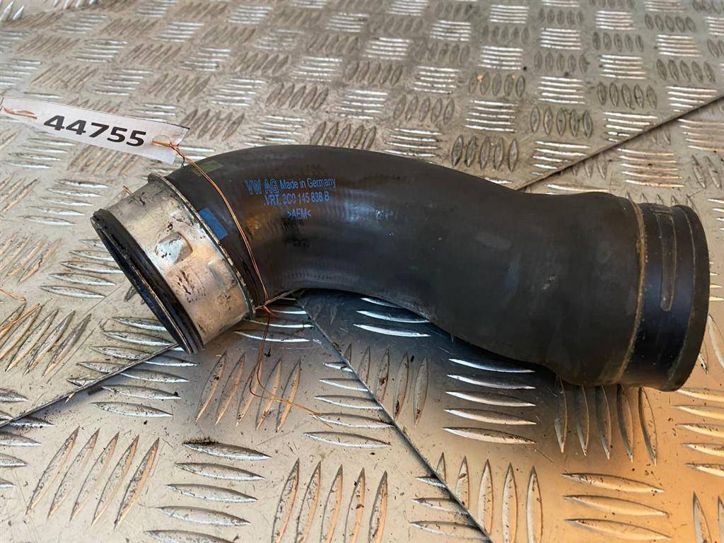 патрубок интеркулера Volkswagen Passat B6 2007, 2.0 л., TDi, дизель, 3C0145838B - фото №1