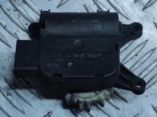 моторчик заслонки печки Volkswagen Passat B6 2009, 2.0 л., TDi, CBAA, дизель, 6МКПП, серебристый, седан, передний привод, правый руль, 1K0907511C, 0132801336, 983380JF