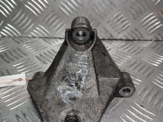 кронштейн двигателя Renault Megane 2 поколение 2004, 2.0 л., i, бензин, 8200072747S