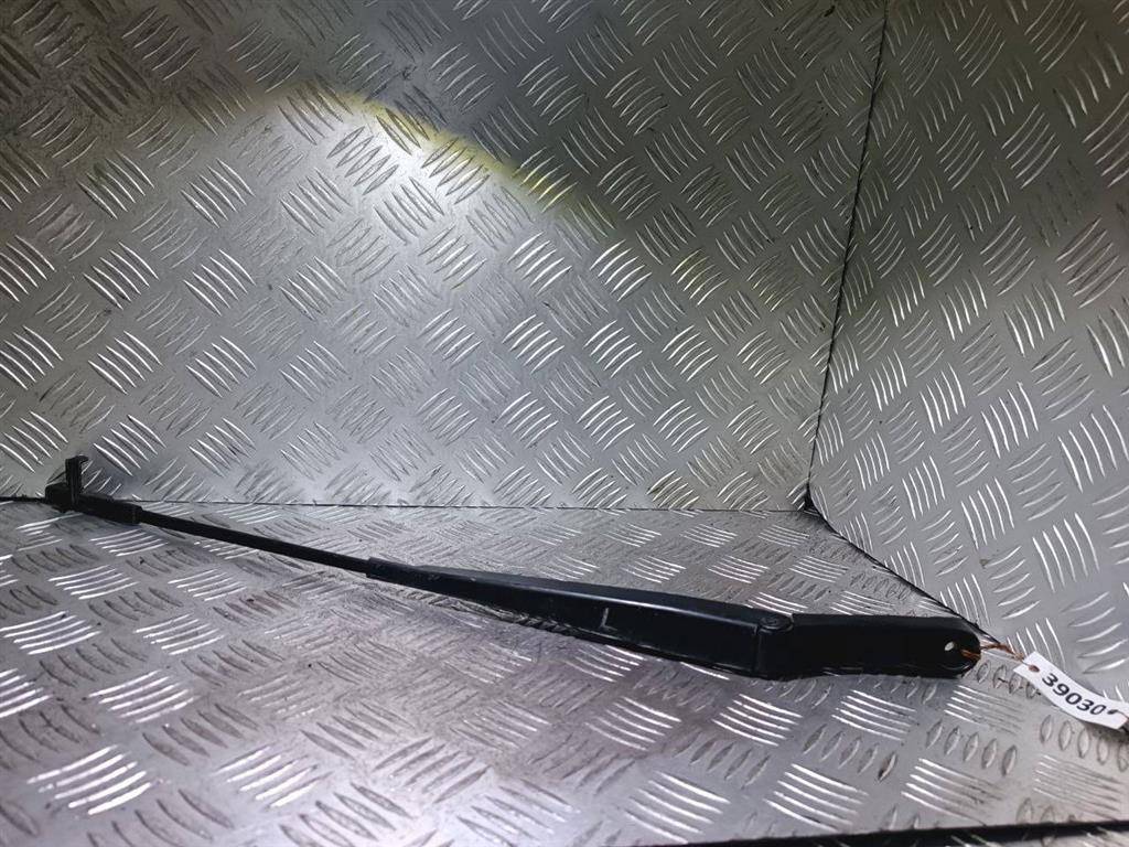 щеткодержатель (поводок стеклоочистителя, дворник) Volkswagen Caddy 3 поколение 2005, 2K1955409 - фото №1