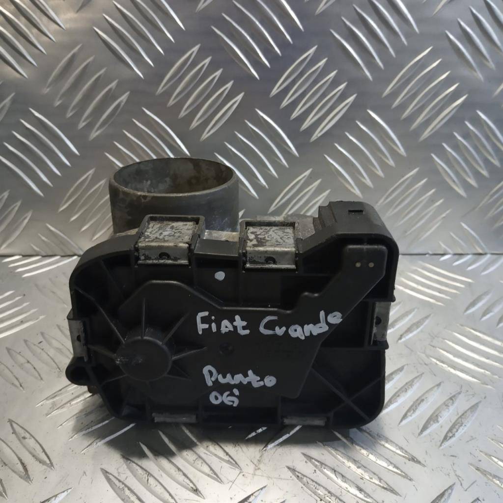 заслонка дроссельная Fiat Grande Punto 1 поколение 2006, 1.2 л., i, бензин, 55192786, 40SMF10 - фото №1
