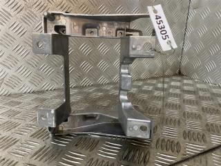 кронштейн (крепление) Volkswagen Touareg 1 поколение [рестайлинг] 2008, 3.0 л., TDi, BKS, дизель, АКПП, чёрный, внедорожник 5 дв., полный привод, правый руль, 7L0863345