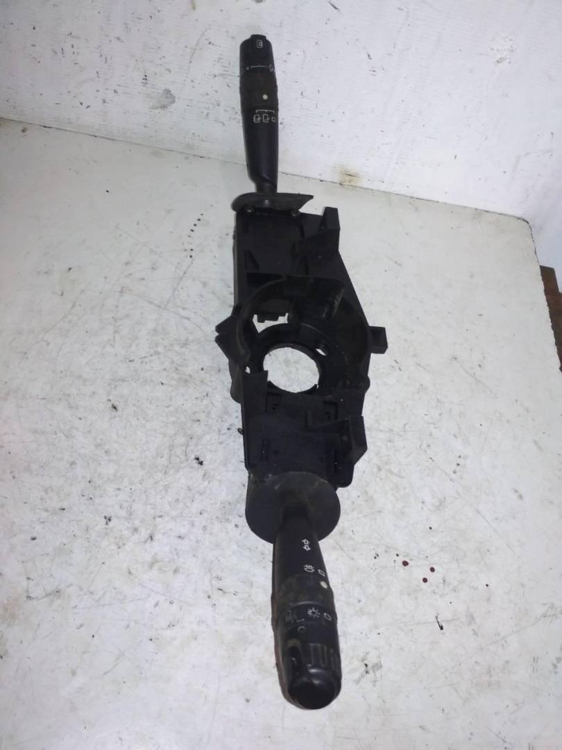 переключатель подрулевой (стрекоза) Citroen Xsara 1 поколение 1998, хетчбэк 5 дв., 96251934ZL, 96247561ZL, 9624545180 - фото №1