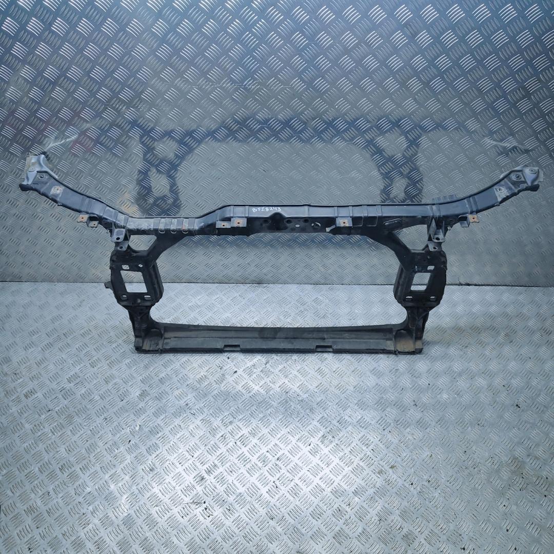 передняя панель крепления облицовки (телевизор) Audi A4 B8/8K 2010, 2.0 л., TDi, CAGB, дизель, 6МКПП, серебристый, универсал, правый руль, 8K0805594J, 8K0805499 - фото №1