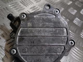 насос вакуумный Skoda Octavia 1 поколение (A4) [рестайлинг] 2006, 2.0 л., TFSI, бензин, 06D145100E