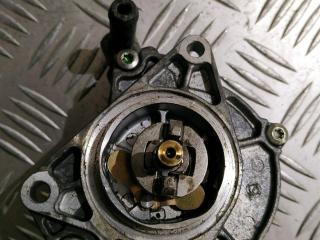 насос вакуумный Audi A4 B5 [рестайлинг] 2000, 2.5 л., TDi, дизель, 72218501