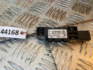 датчик удара Volkswagen Touareg 1 поколение [рестайлинг] 2008, 3.0 л., TDi, BKS, дизель, АКПП, чёрный, внедорожник 5 дв., полный привод, правый руль, 7L0909606B