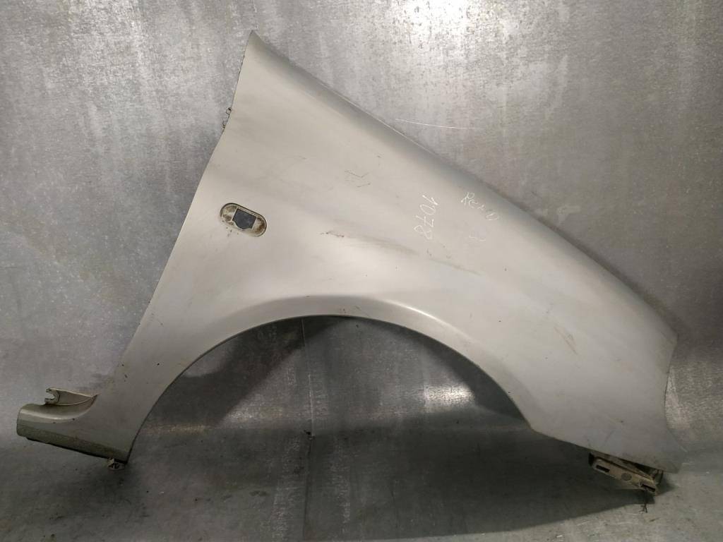 крыло переднее правое Renault Clio 1 поколение 1996, 770084250 - фото №1