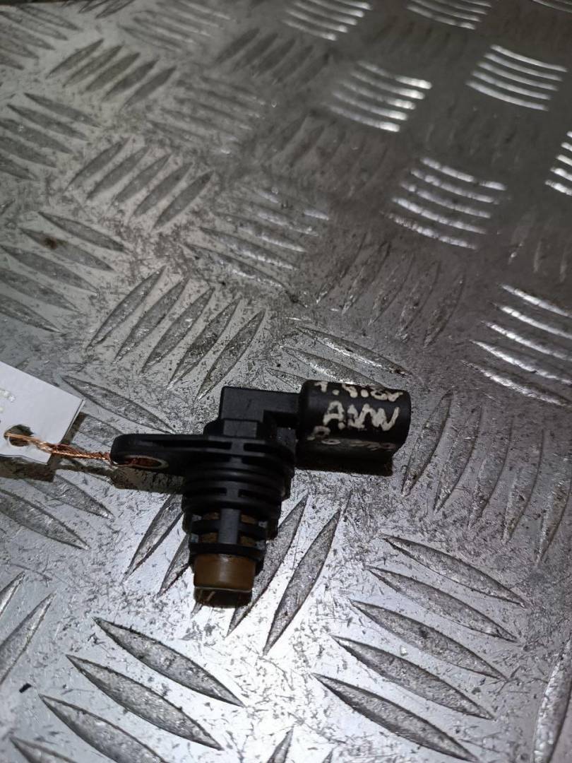 датчик распредвала Volkswagen Polo 3 поколение 1997, 1.4 л., i, бензин, МКПП, 30907601 - фото №1