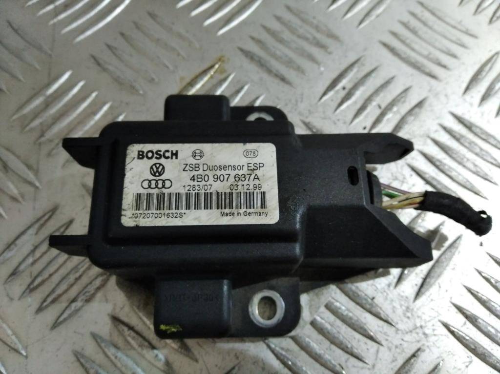 датчик ускорения Audi A6 4B/C5 1999, 4B0907637A - фото №1