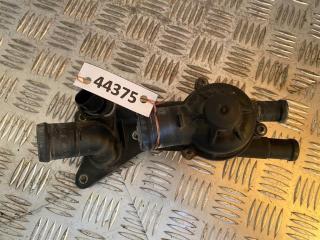 корпус термостата Volkswagen Polo 4 поколение 2003, 1.2 л., i, бензин, 03C121111B