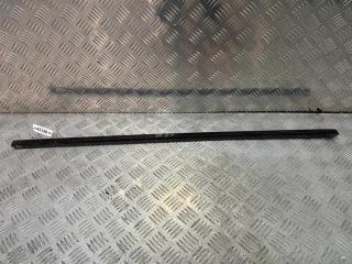 молдинг стекла Fiat Punto 2 поколение 2002