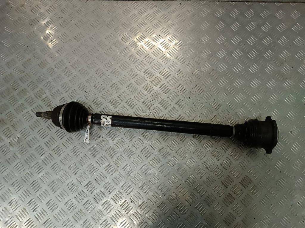 полуось передняя правая (приводной вал, ШРУС) Volkswagen Golf 4 поколение 2000, 1.6 л., i, бензин, АКПП, 1J0407272CM - фото №1