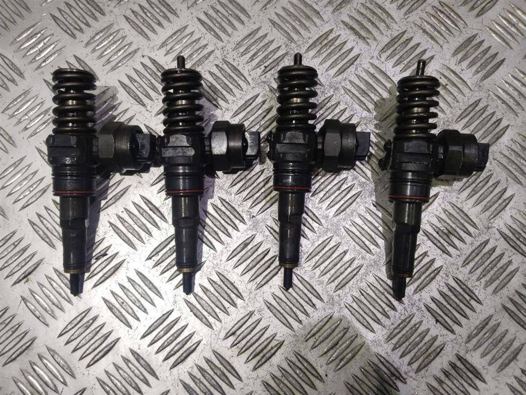 форсунка Volkswagen Passat B5 2001, 1.9 л., TDi, AVB, дизель, 038130073J - фото №1