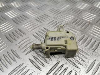 активатор замка багажника Audi A6 4B/C5 [рестайлинг] 2002, универсал