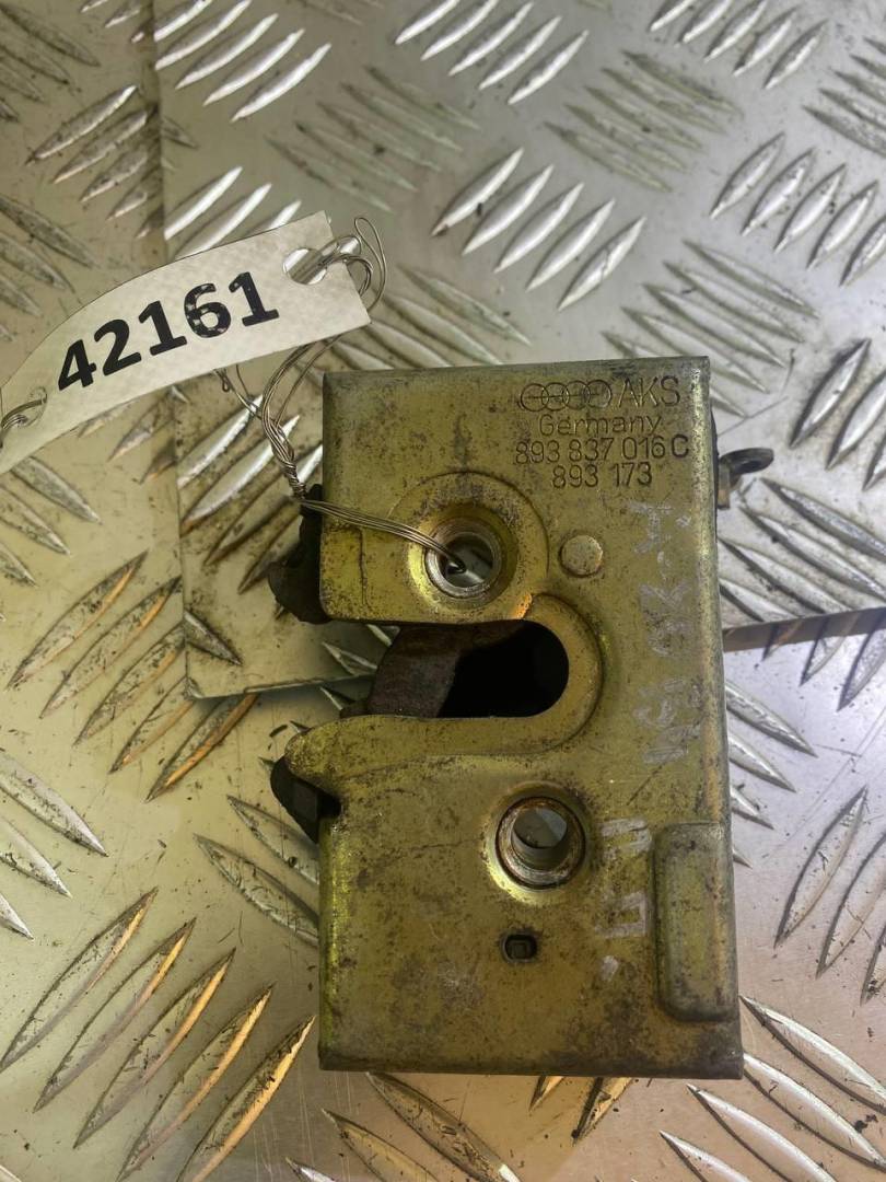 замок двери передней правой Audi 80 8C/B4 1996, 893837016C - фото №1
