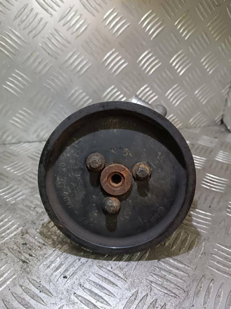 насос гидроусилителя руля Mercedes-Benz C-Класс W203/S203/CL203 2001, 2.2 л., CDi, дизель, A0024669401 - фото №1