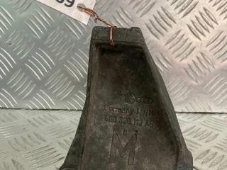 кронштейн КПП Audi A4 B5 [рестайлинг] 2000, 1.8 л., i, бензин, МКПП, 8D0399113AB