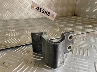 петля крышки багажника Audi A6 4A/C4 1997, универсал, 4A9827299