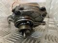 насос вакуумный Mercedes-Benz Vito W638 2001, 2.2 л., CDi, OM 611.980, дизель, A6112300165 - фото №2