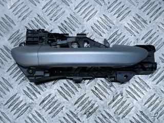 ручка наружная задняя правая Volkswagen Passat B7 2013, 1.6 л., TDi, CAYC, дизель, серебристый, седан, передний привод, правый руль, 3C0837210