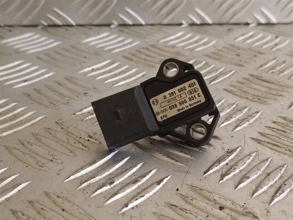 датчик абсолютного давления Volkswagen Touran 1 поколение 2006, 1.4 л., i, бензин, 038906051C - фото №1
