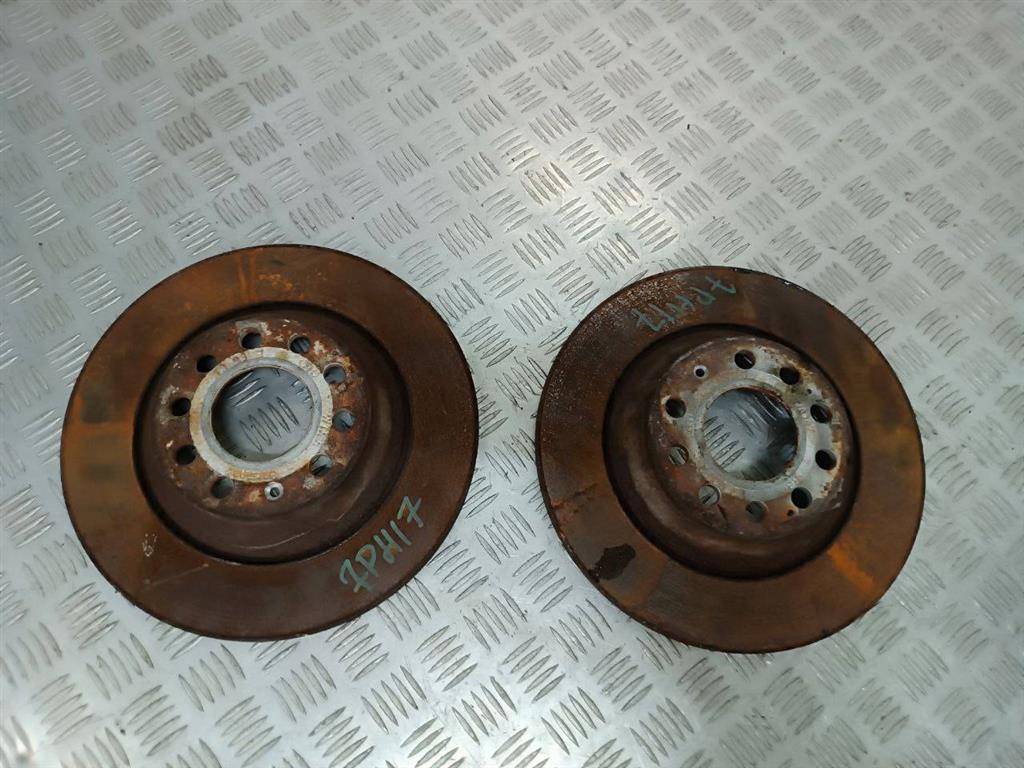 диск тормозной задний Audi A6 4F/C6 2005, 3.2 л., FSI, бензин, АКПП - фото №1