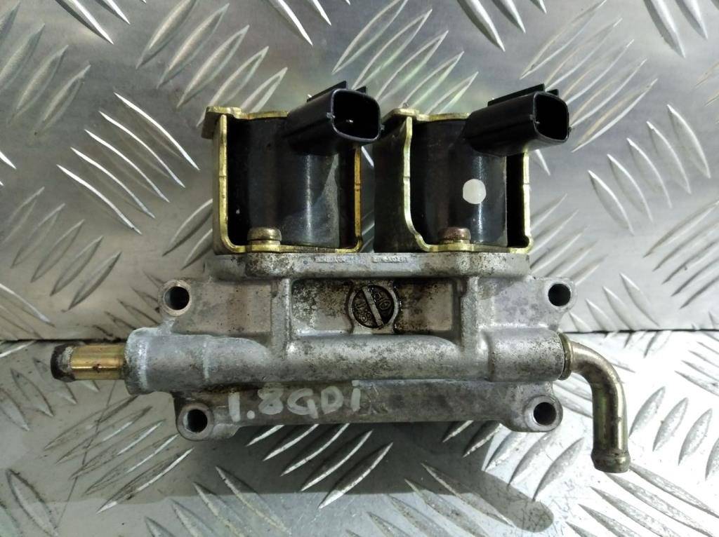 электромагнитный клапан Mitsubishi Carisma 1 поколение 1998, 1.8 л., GDi, бензин, MD349808 - фото №1