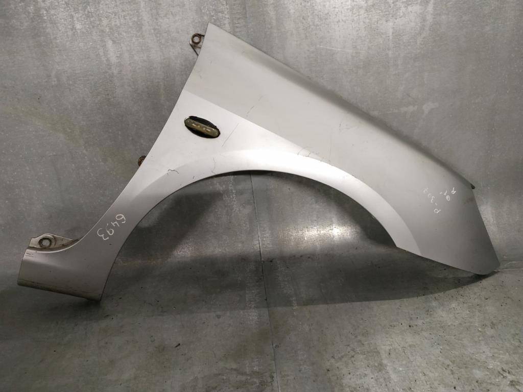 крыло переднее правое Peugeot 307 1 поколение 2001 - фото №1